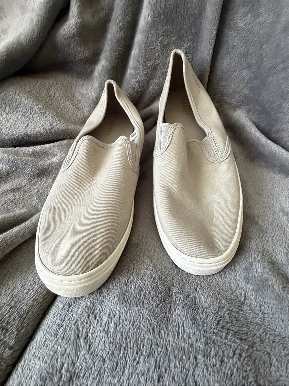 Old Navy Slip-On Canvas Sneakers in taupe - 7.5